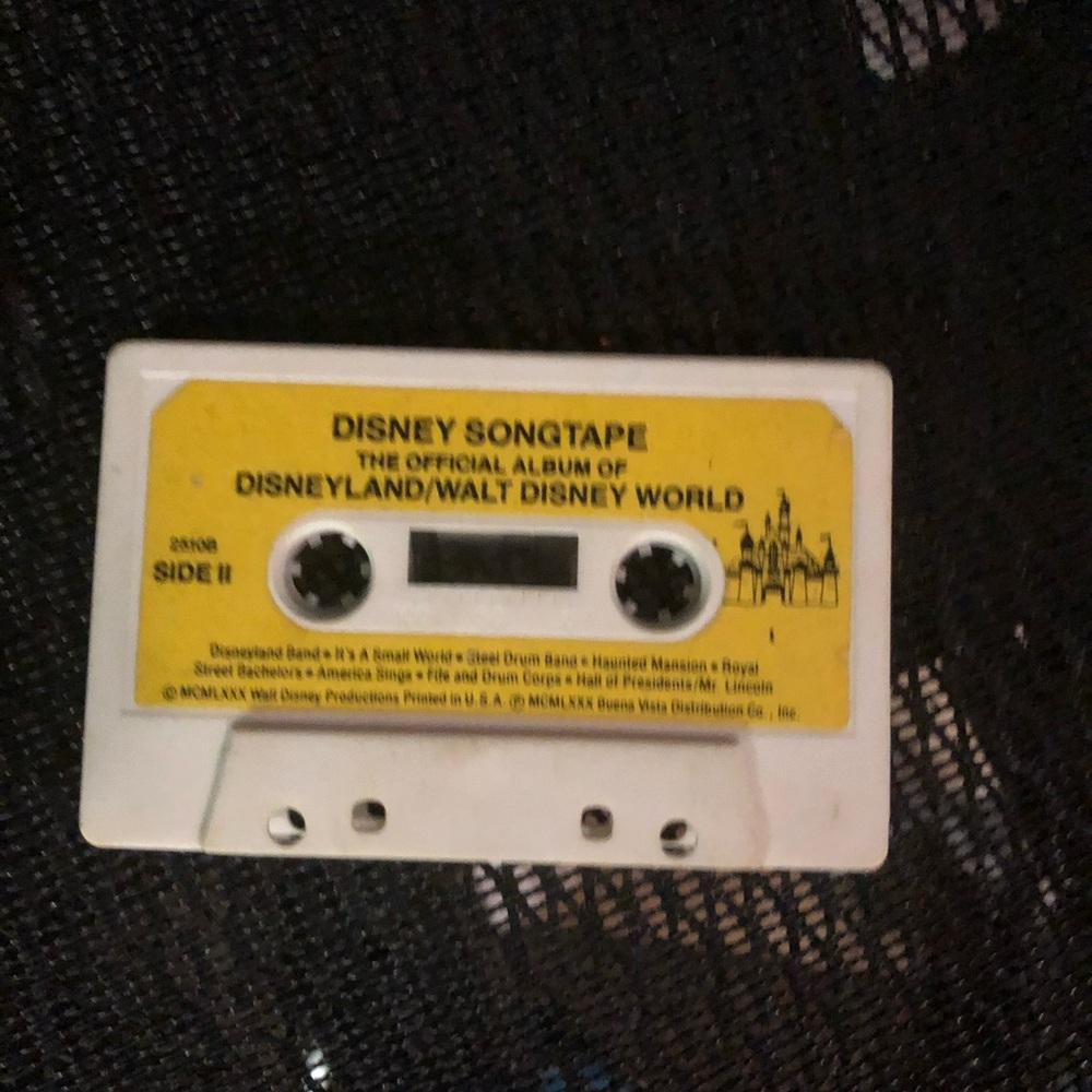 🎠Vintage Disney Songtape - 524 $25 or $20 w/offer